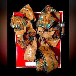 Winter Holiday Burlap Wreath, Mesh Bow, Christmas Tree Topper